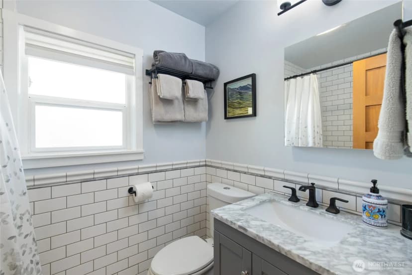 Property photo for 8518 11th Avenue Nw, Seattle photo 22