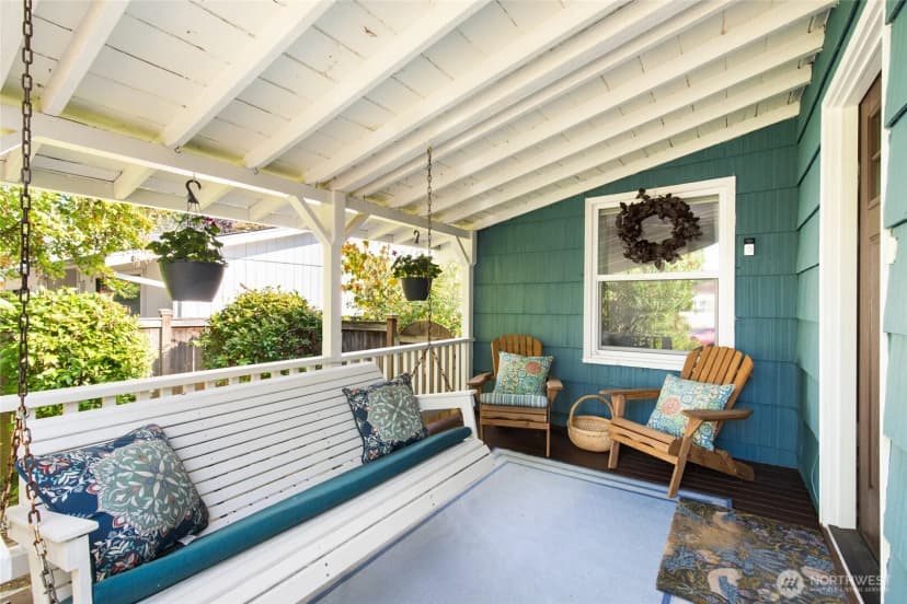 Property photo for 8518 11th Avenue Nw, Seattle photo 3
