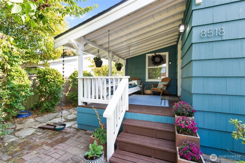 Property photo for 8518 11th Avenue Nw, Seattle photo 2