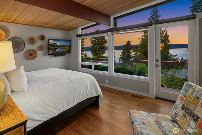 Property photo for 3029 70th Avenue Se, Mercer Island photo 19