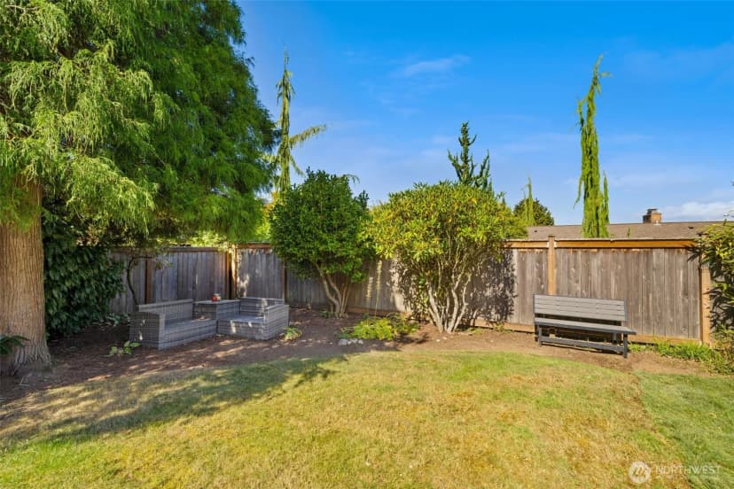 Property photo for 16717 Marine View Drive Sw, Burien photo 28
