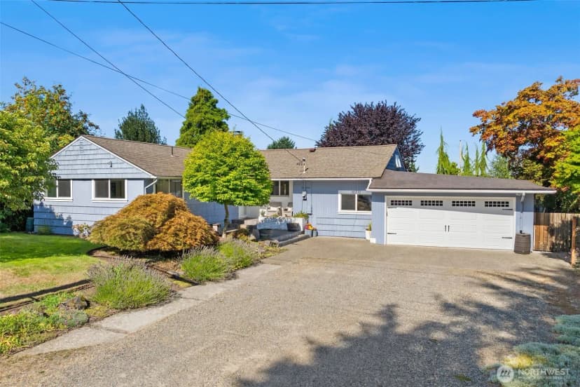 Property photo for 16717 Marine View Drive Sw, Burien photo 2