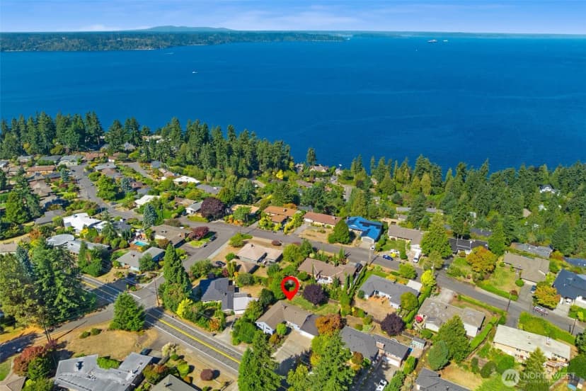 Property photo for 16717 Marine View Drive Sw, Burien photo 31