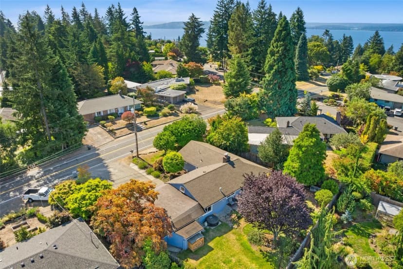 Property photo for 16717 Marine View Drive Sw, Burien photo 34
