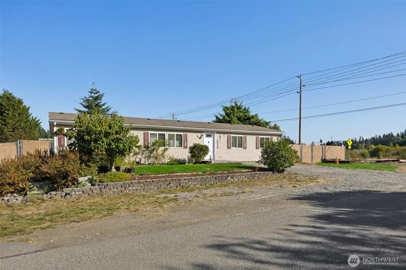Property photo for 16529 42nd Avenue Ct E, Tacoma photo 2