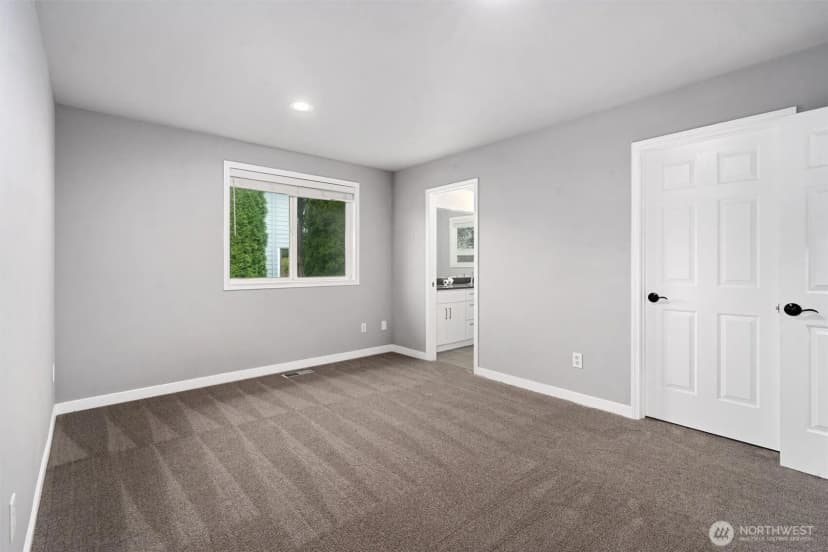 Property photo for 1916 S 379th St, Federal Way photo 24