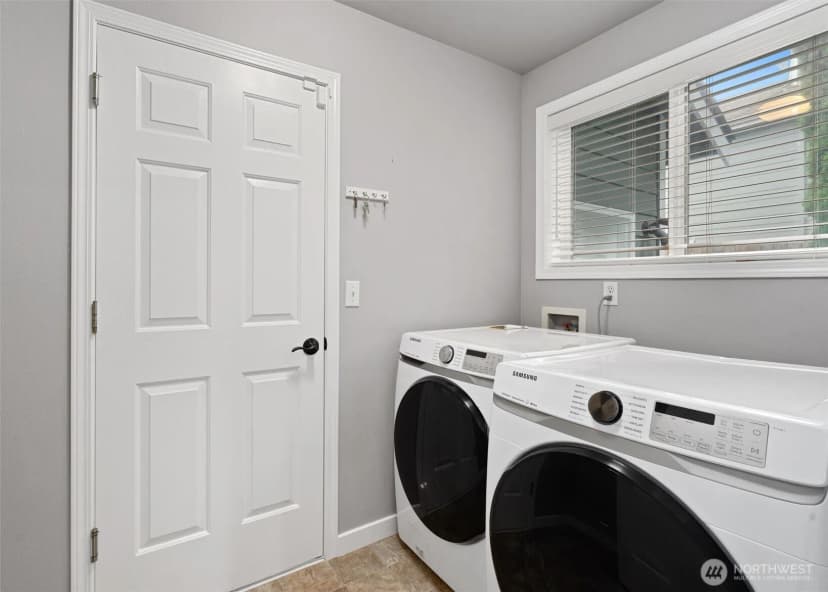 Property photo for 1916 S 379th St, Federal Way photo 21