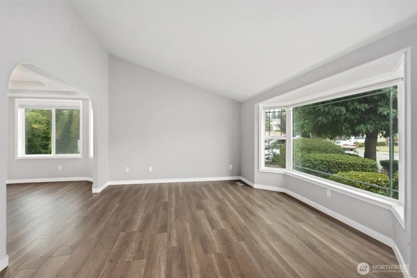 Property photo for 1916 S 379th St, Federal Way photo 8