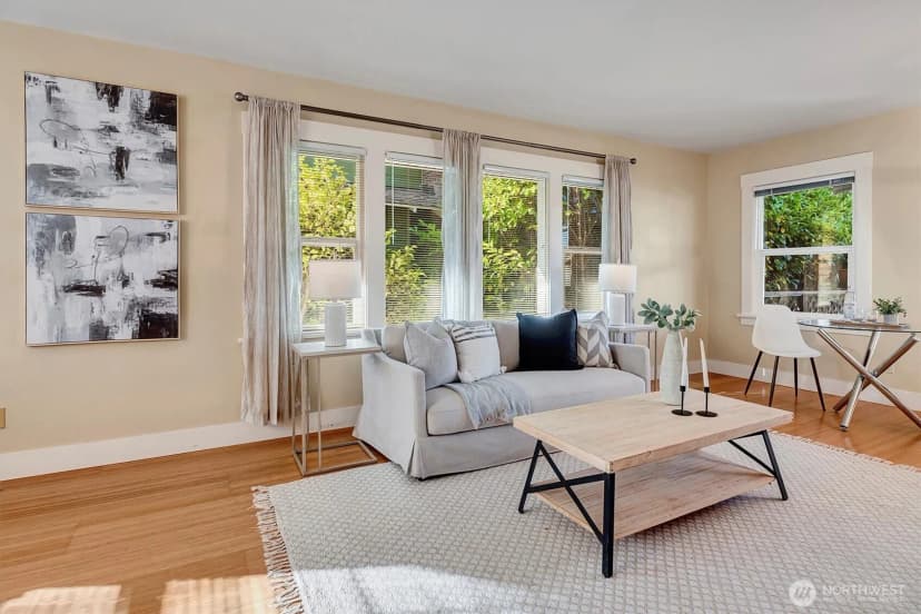 Property photo for 6021 45th Avenue Sw, Seattle photo 3
