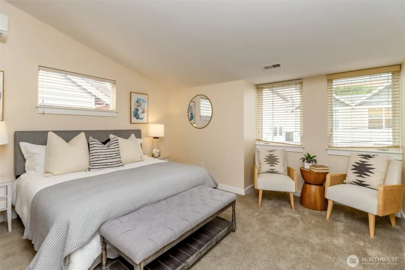 Property photo for 4521 40th Avenue Sw #b, Seattle photo 26