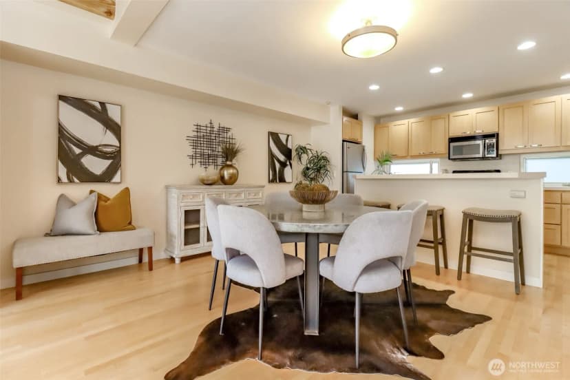 Property photo for 4521 40th Avenue Sw #b, Seattle photo 9