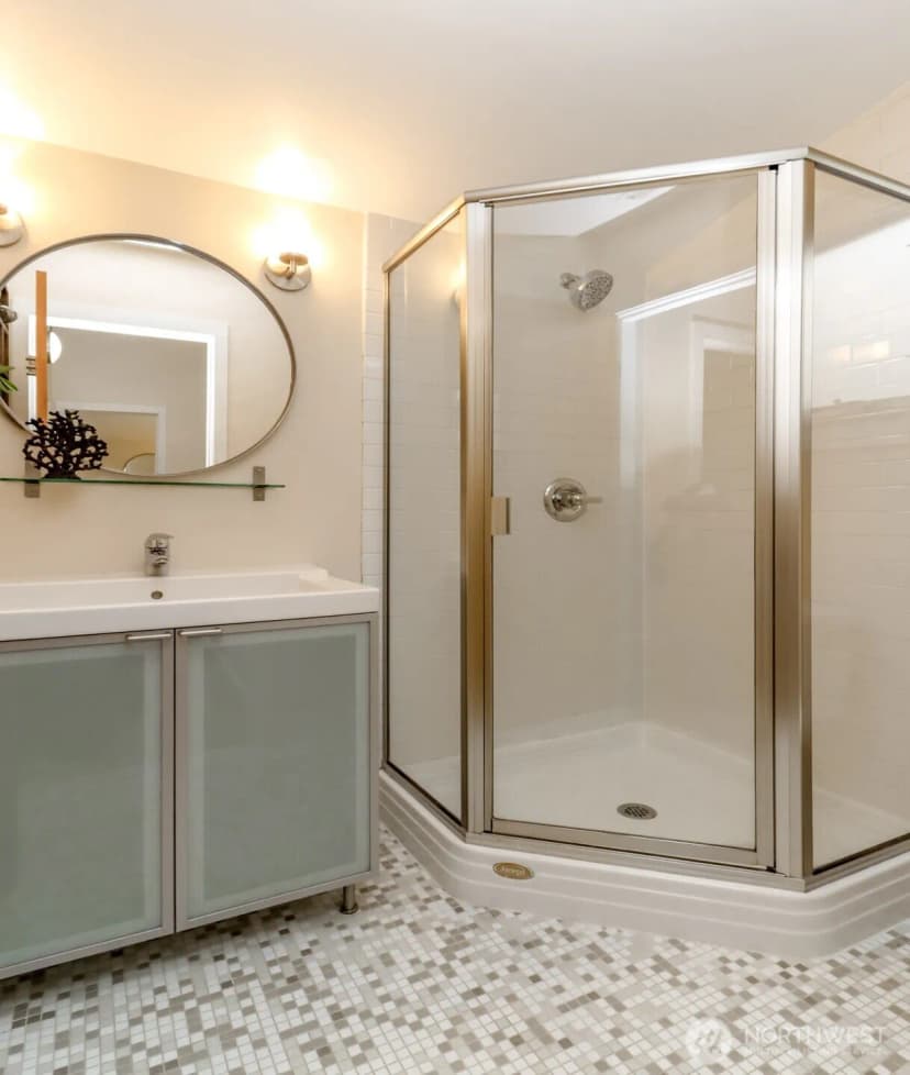 Property photo for 4521 40th Avenue Sw #b, Seattle photo 34