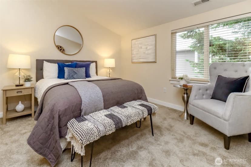 Property photo for 4521 40th Avenue Sw #b, Seattle photo 35