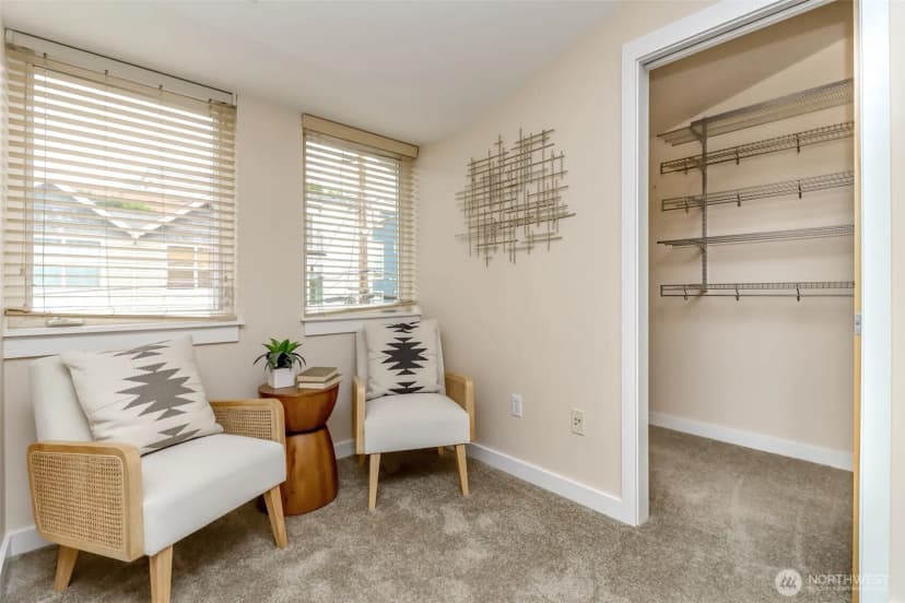 Property photo for 4521 40th Avenue Sw #b, Seattle photo 28