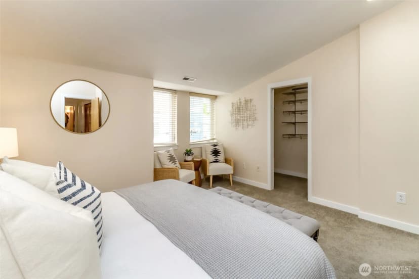 Property photo for 4521 40th Avenue Sw #b, Seattle photo 25