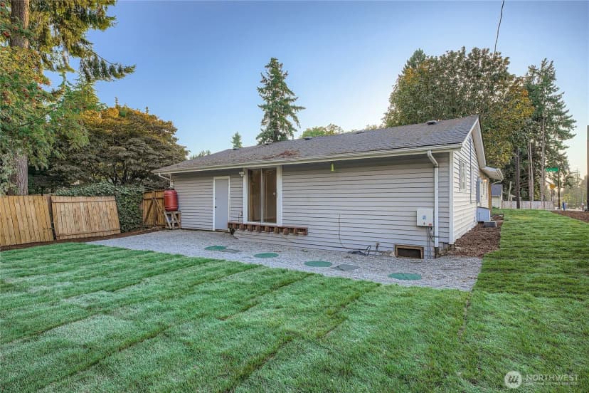 Property photo for 20004 14th Avenue S, Sea Tac photo 27