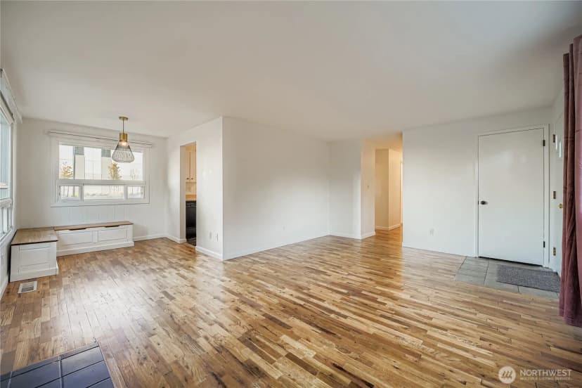 Property photo for 20004 14th Avenue S, Sea Tac photo 6