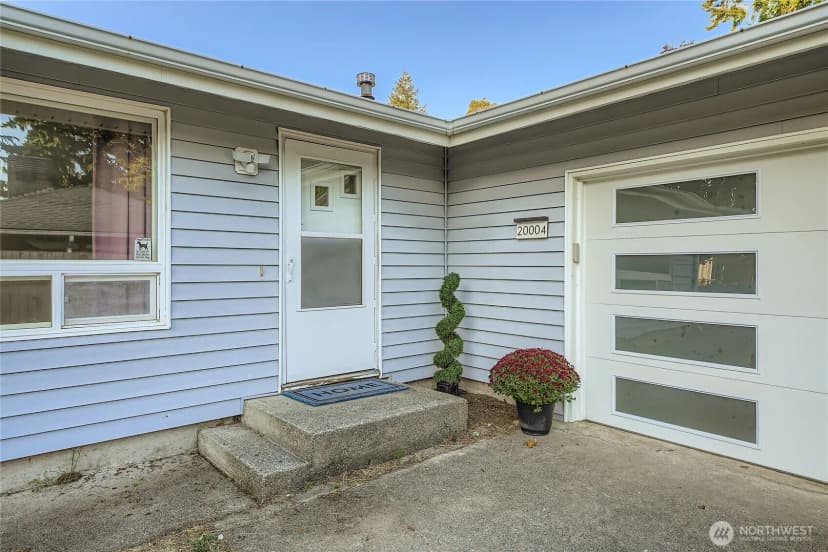 Property photo for 20004 14th Avenue S, Sea Tac photo 3