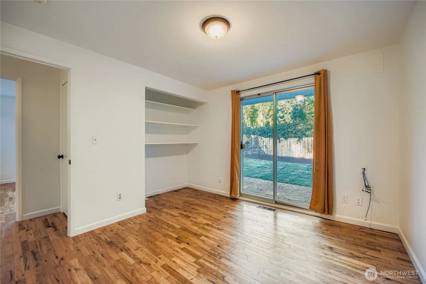 Property photo for 20004 14th Avenue S, Sea Tac photo 24