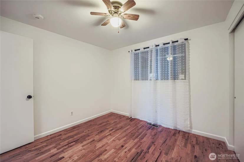 Property photo for 20004 14th Avenue S, Sea Tac photo 22