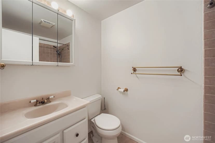 Property photo for 20004 14th Avenue S, Sea Tac photo 19