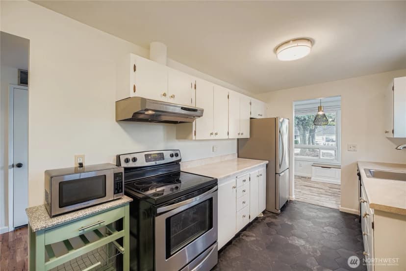 Property photo for 20004 14th Avenue S, Sea Tac photo 12