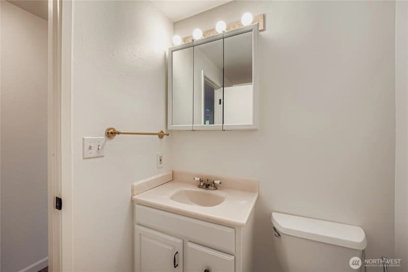 Property photo for 20004 14th Avenue S, Sea Tac photo 20