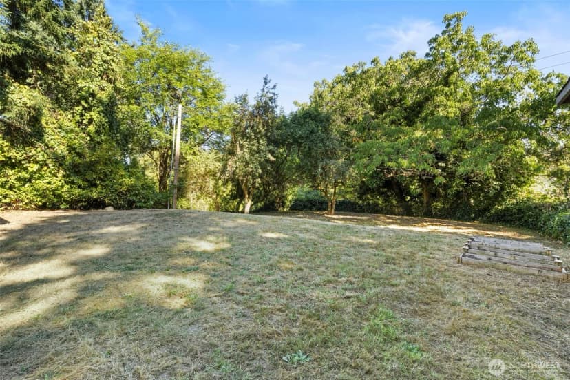 Property photo for 3715 Perry Avenue Ne, Bremerton photo 24