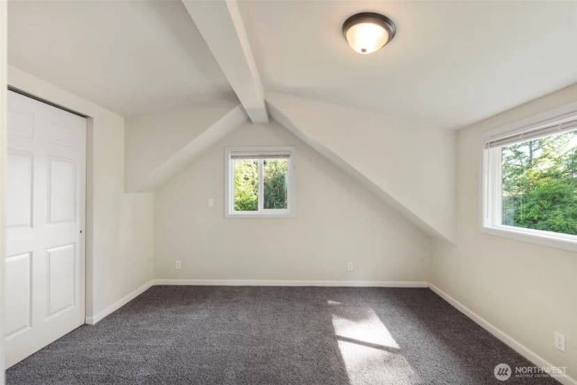 Property photo for 3715 Perry Avenue Ne, Bremerton photo 14