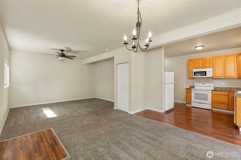Property photo for 3715 Perry Avenue Ne, Bremerton photo 8