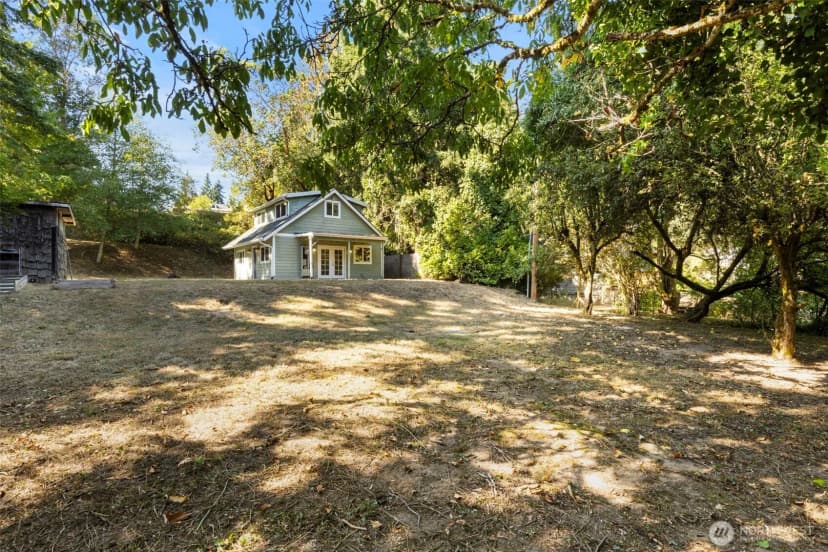 Property photo for 3715 Perry Avenue Ne, Bremerton photo 31