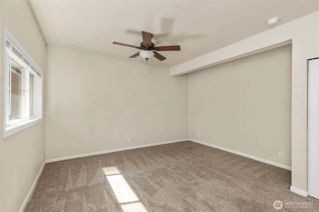 Property photo for 3715 Perry Avenue Ne, Bremerton photo 5