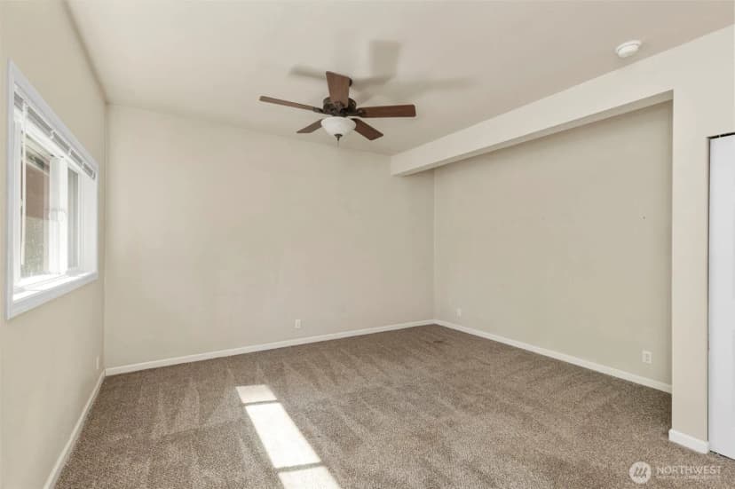 Property photo for 3715 Perry Avenue Ne, Bremerton photo 5