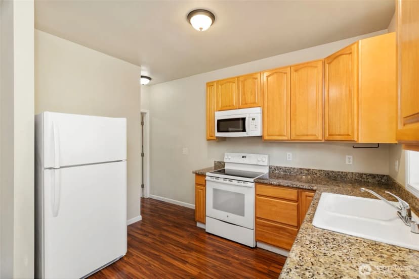 Property photo for 3715 Perry Avenue Ne, Bremerton photo 10
