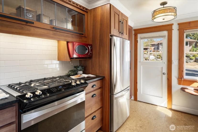Property photo for 12705 2nd Avenue Nw, Seattle photo 14