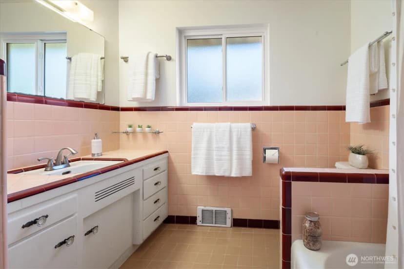 Property photo for 12705 2nd Avenue Nw, Seattle photo 20