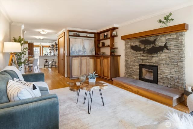 Property photo for 12705 2nd Avenue Nw, Seattle photo 4
