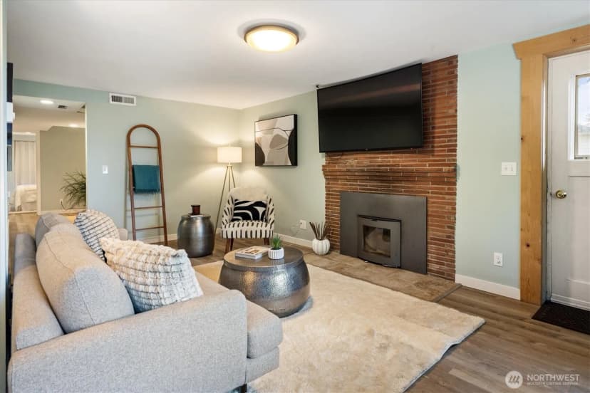 Property photo for 12705 2nd Avenue Nw, Seattle photo 22