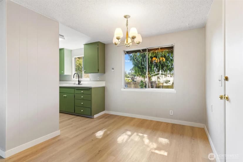 Property photo for 511 S 317th Street, Federal Way photo 8