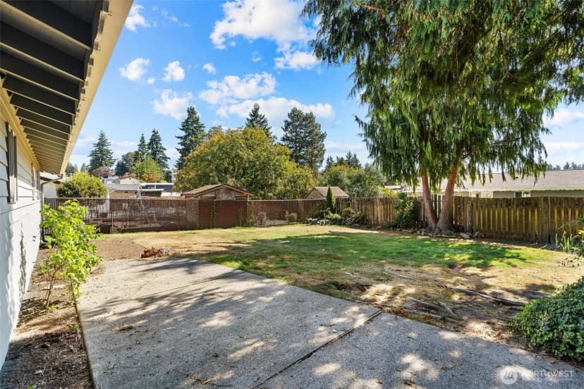Property photo for 511 S 317th Street, Federal Way photo 23