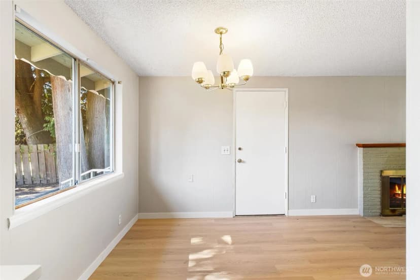 Property photo for 511 S 317th Street, Federal Way photo 9