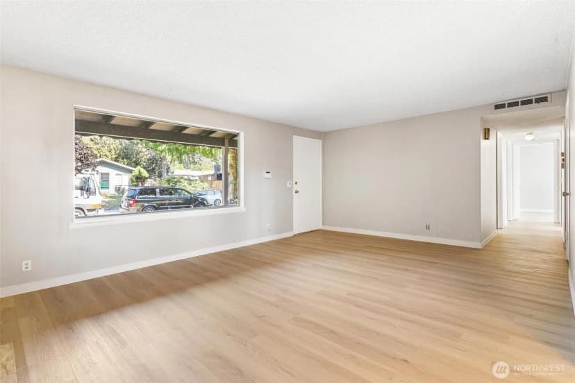 Property photo for 511 S 317th Street, Federal Way photo 15