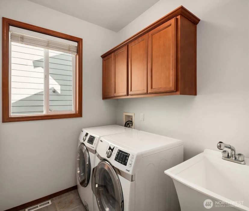 Property photo for 7811 Ne 199th Street, Kenmore photo 10