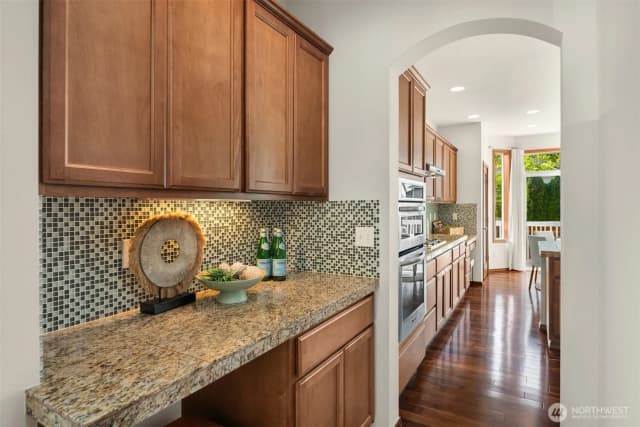 Property photo for 7811 Ne 199th Street, Kenmore photo 5