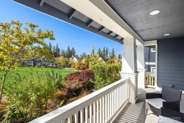 Property photo for 2166 Ne Natalie Way, Issaquah photo 3