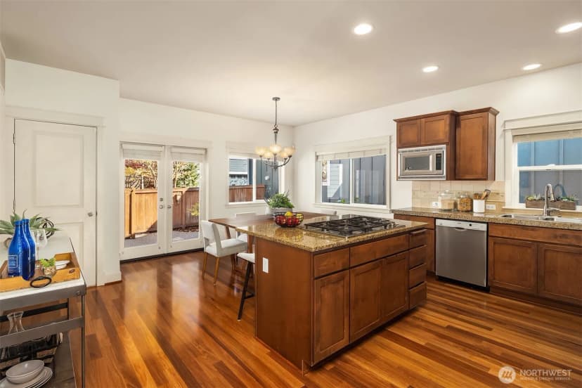 Property photo for 2166 Ne Natalie Way, Issaquah photo 18
