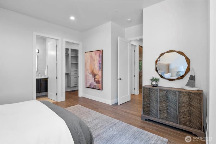 Property photo for 5626 Beach Drive Sw, Seattle photo 18