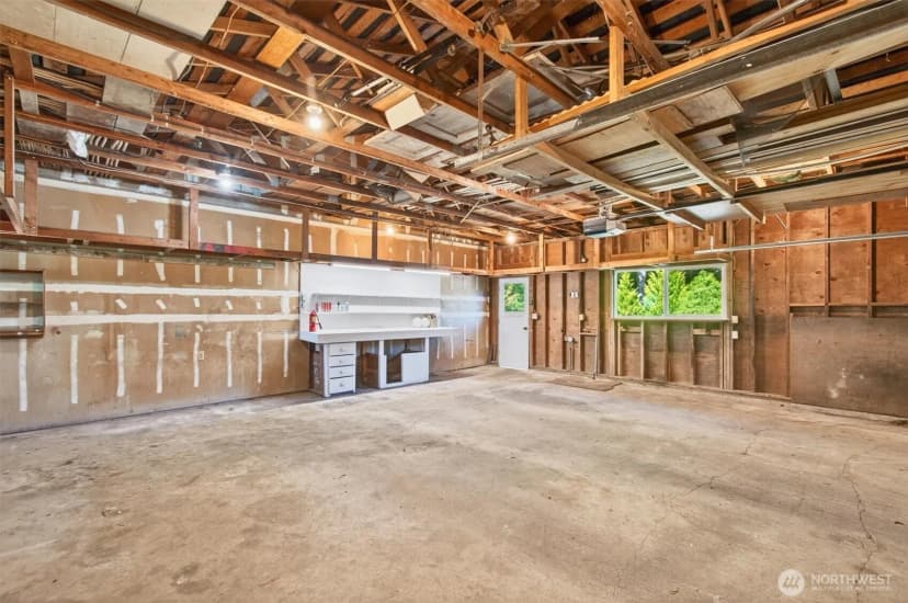 Property photo for 549 Diebert Road, Longview photo 33