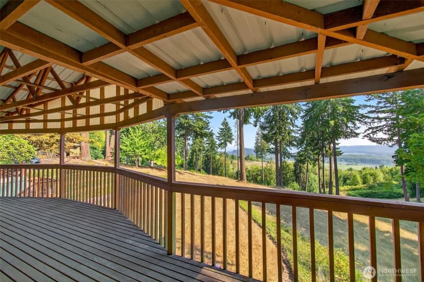 Property photo for 549 Diebert Road, Longview photo 9