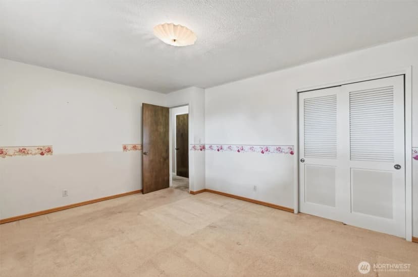 Property photo for 549 Diebert Road, Longview photo 27